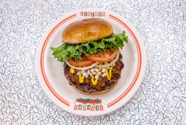 Chili Burger.